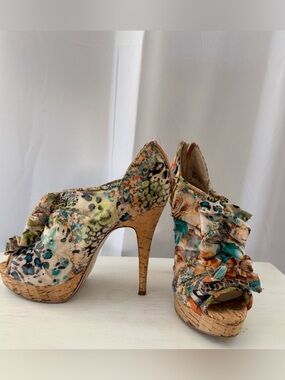 Chinese Laundry Multicolor Floral ruffle Peep Toe Cork stiletto heel